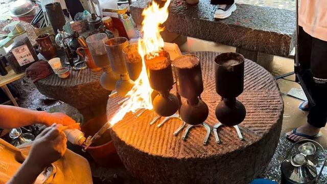 喷枪烧出顶流！央媒点名！pg电子试玩平台火了！(图7)